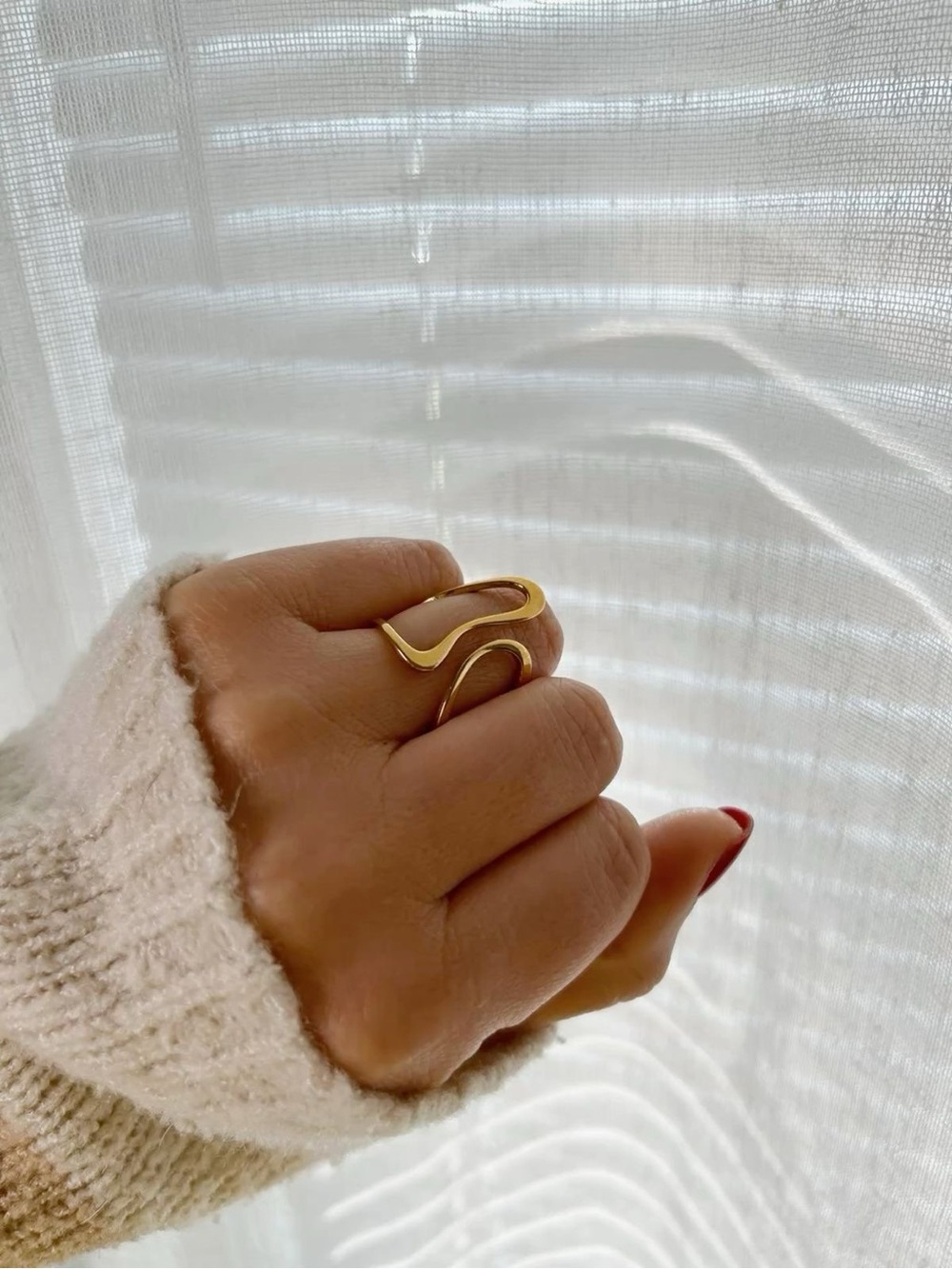 Velora Gold Wave Open Band Ring Minimalist Statement Jewelry Adjustable